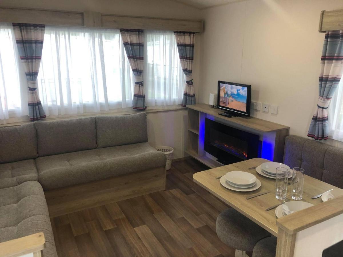 Ash Standard Holiday Home Chapel Saint Leonards Exteriör bild